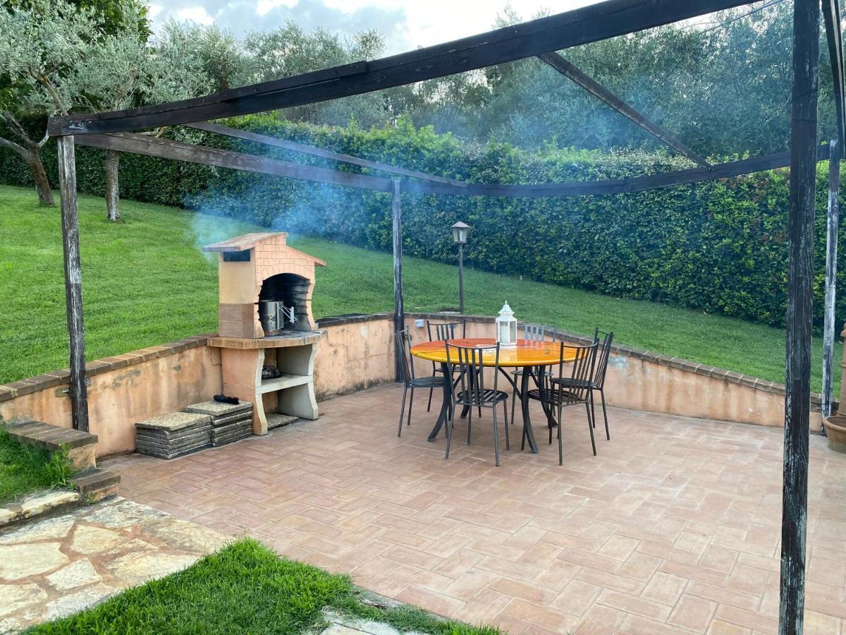 Apartmán La Posta Di Bacco Gualdo Cattaneo Exteriér fotografie